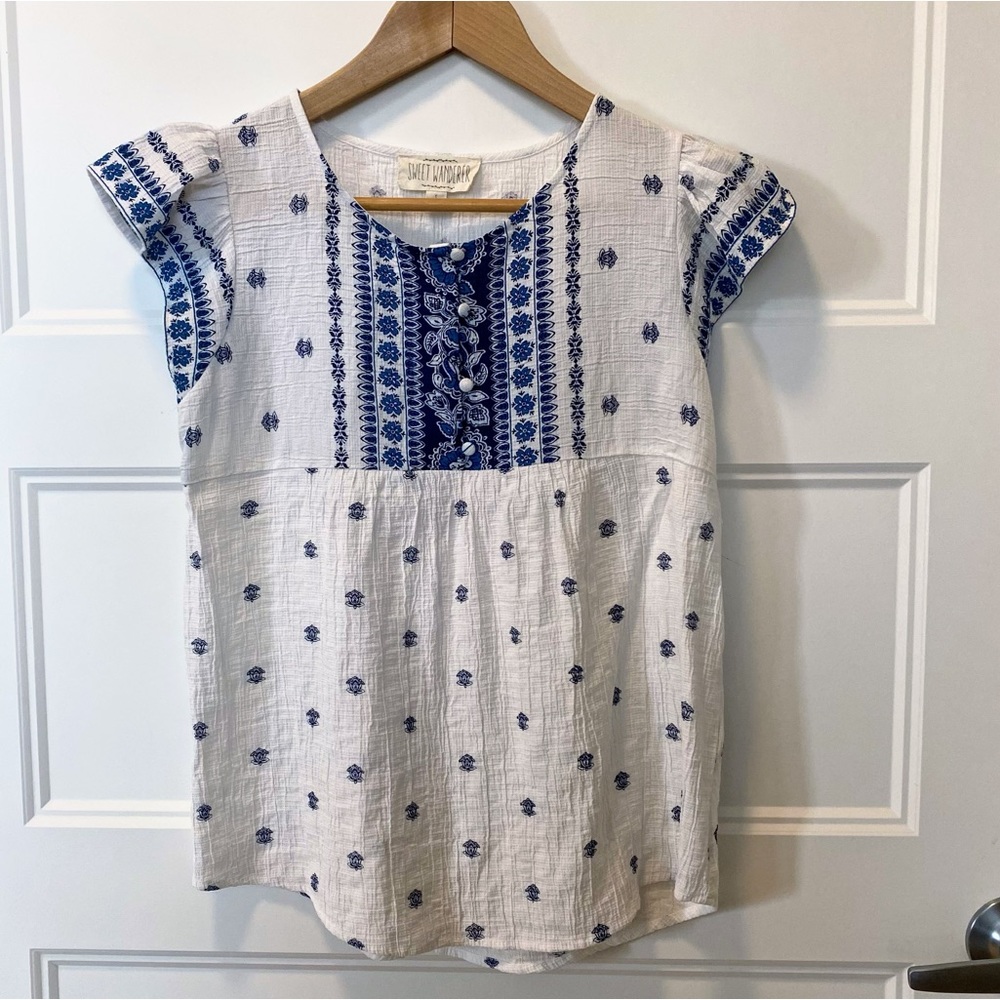 Sweet Wanderer Size Small Butterfly Sleeve Blue/White blouse